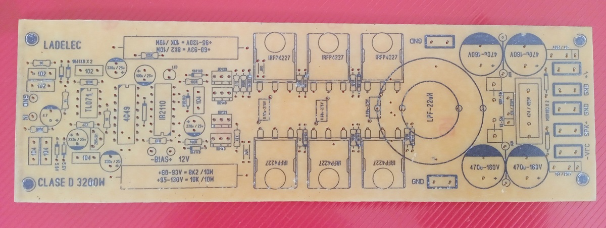 PCB2400WClaseDserigrafia